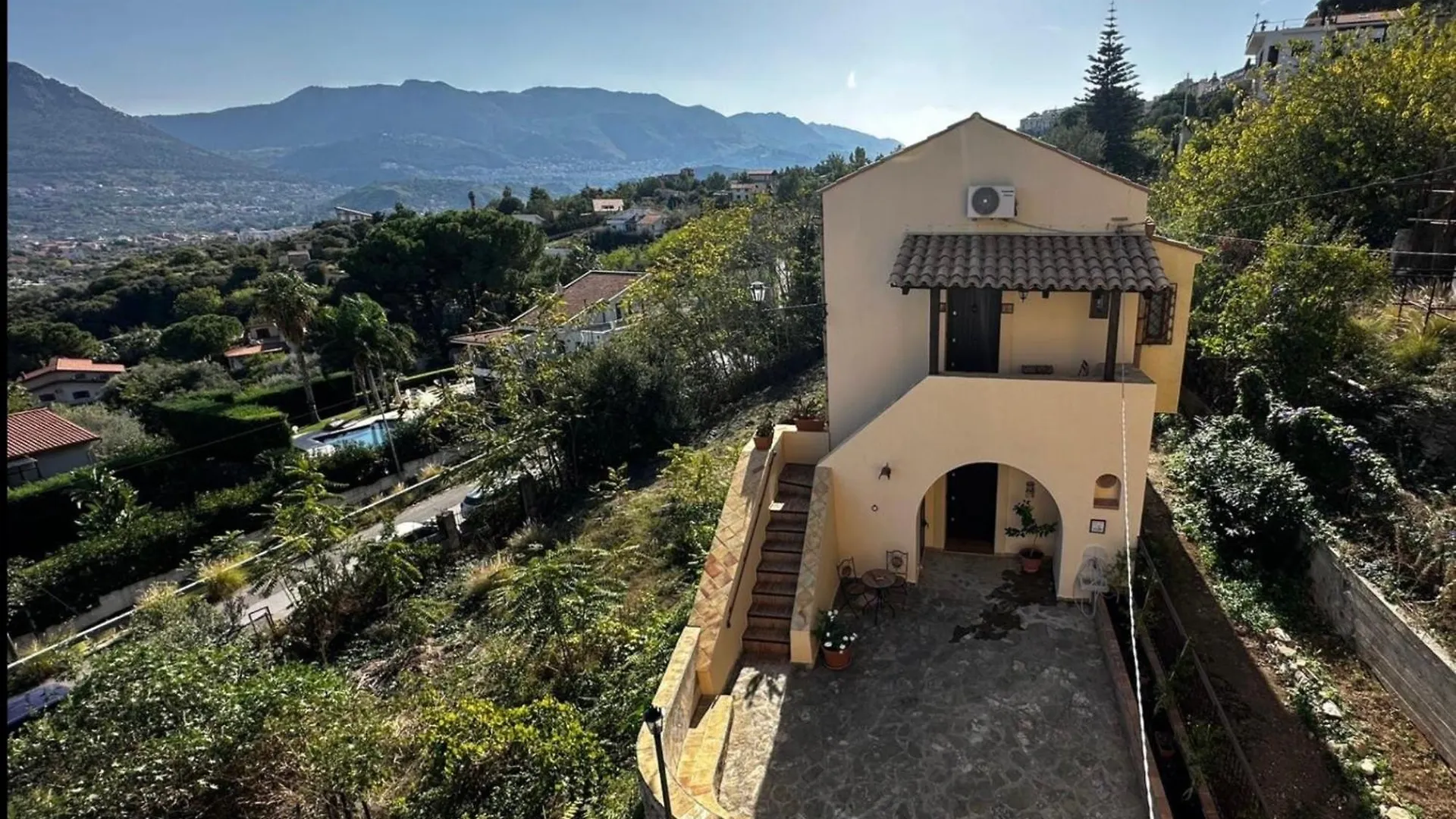 몬레알레 Casale Di Sicilia 아파트